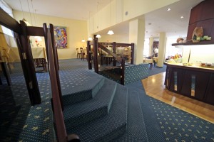 Berliner_Hof_Fruehstuecksraum_Stufen                      